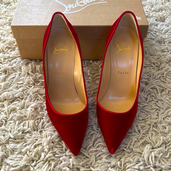 Christian Louboutin Decoltish Red Velvet Heels - Picture 4 of 14